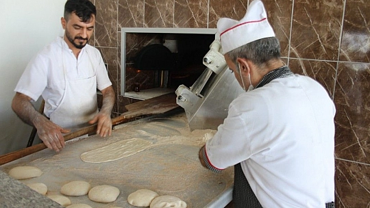 20 Yıldır Değişmez Lezzetleri Sunan 'Sarı Papiyon' Yeni Yerinde Hizmete Başladı