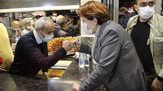 'Başbakan Meral' Sloganıyla karşılanan Akşener' e Yoğun İlgi