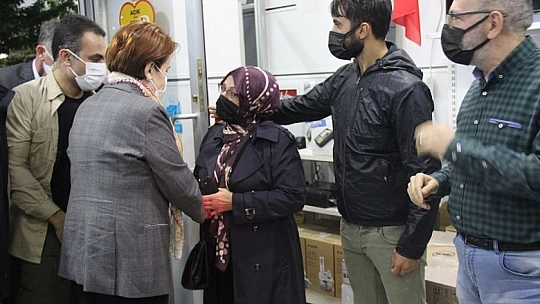 'Başbakan Meral' Sloganıyla karşılanan Akşener' e Yoğun İlgi
