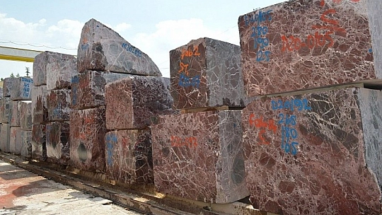 Dünyada Sadece Elazığ'da Çıkartılıyor, 60 Ülkeye İhraç Ediliyor