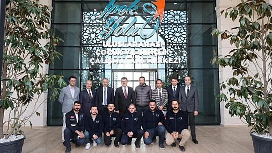 TÜBİTAK Başkanı Prof. Dr. Mandal'dan İpek Yolu Uluslararası Çocuk Ve Gençlik Çalışmaları Merkezi'ne Ziyaret