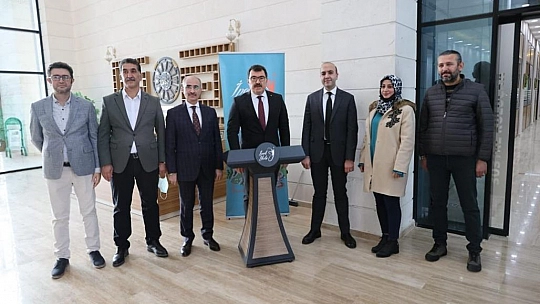 TÜBİTAK Başkanı Prof. Dr. Mandal'dan İpek Yolu Uluslararası Çocuk Ve Gençlik Çalışmaları Merkezi'ne Ziyaret