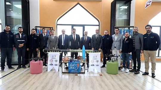 TÜBİTAK Başkanı Prof. Dr. Mandal'dan İpek Yolu Uluslararası Çocuk Ve Gençlik Çalışmaları Merkezi'ne Ziyaret