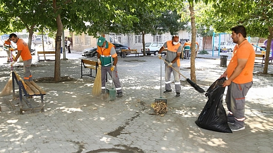 Rüstempaşa Mahallesi'nde Kapsamlı Temizlik
