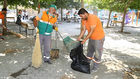 Rüstempaşa Mahallesi'nde Kapsamlı Temizlik