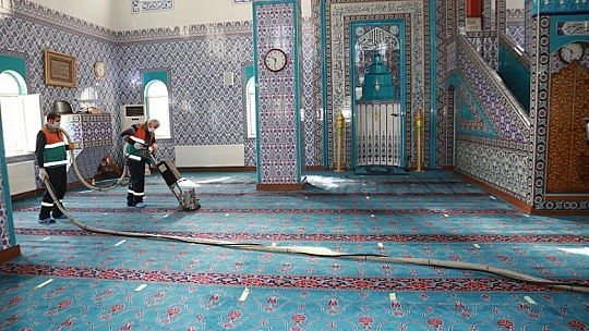 Rüstempaşa ve Sarayatik Mahallesinde Kapsamlı Temizlik