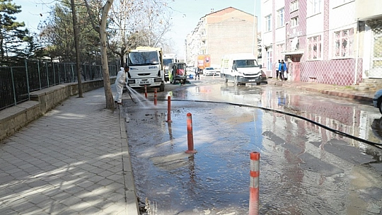 Rüstempaşa ve Sarayatik Mahallesinde Kapsamlı Temizlik
