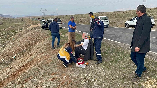 Şarampole yuvarlanan otomobil hurdaya döndü: 2 yaralı