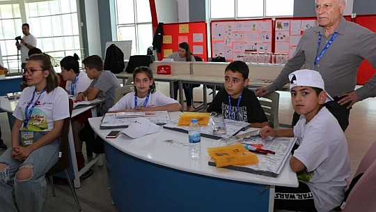 Elazığ İl Özel İdaresi Bilim Merkezi, TÜBİTAK Projesine Ev Sahipliği Yaptı