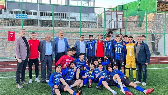 U18 Ligi'nde şampiyon Elazığ Belediyespor