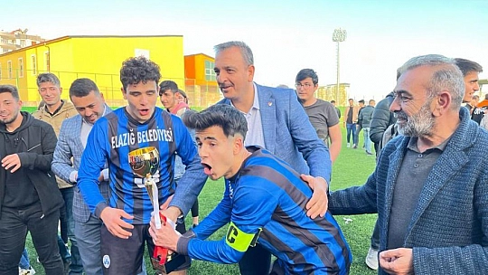 U18 Ligi'nde şampiyon Elazığ Belediyespor