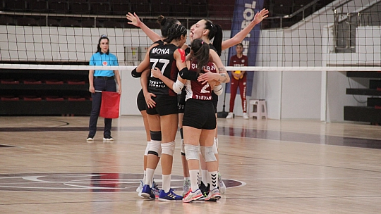 Bordo, kötü başladı