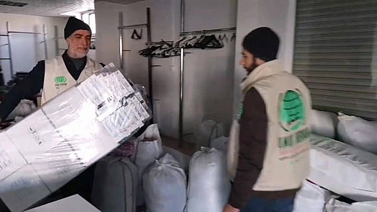 Elazığ Umut Kervanı Suriye'ye 1 Kamyon Yardım Gönderdi