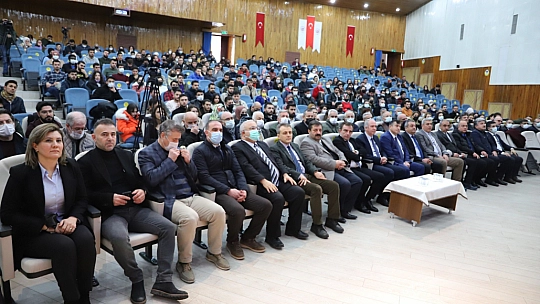 Fırat Üniversitesi'nde 'Pandemi ve Turkovac Aşı' Konulu Konferans Düzenlendi