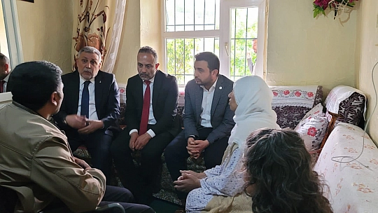 Başkan Yıldırım 36 Bayramdır Görüşemeyen İkisi De Engelli Hala-Yeğeni Buluşturdu