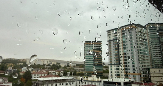 Elazığ yaza ağlayarak veda Etti