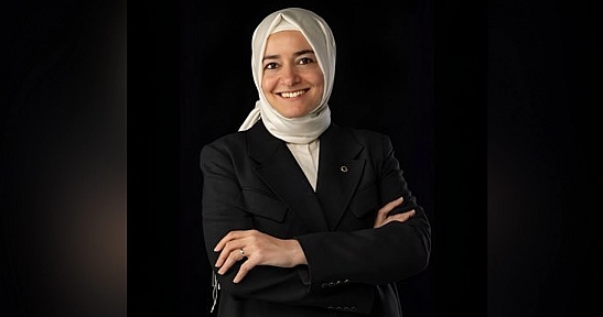 Fatma Betül Sayan Kaya'dan görevlerinden affını istedi