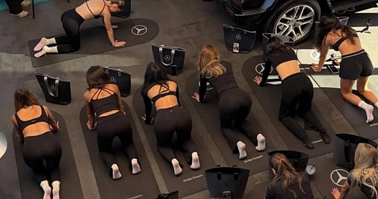 Otomobil bayisindeki yoga etkinliği tartışma yarattı