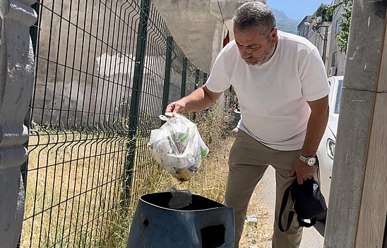 1 kilo altın çöpe atıldı, ilçe seferber oldu