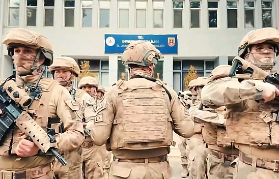1 Milyar TL'lik dolandırıcılık çetesi çökertildi