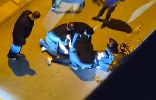 20 yaşındaki genç bıçaklandı