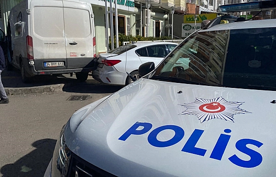 4 Aracın Karıştığı Kazada 13 Kişi Yaralandı