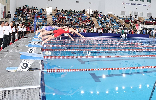 40 il, 17 takım, 431 sporcu: ANALİG Yüzme Türkiye şampiyonası Elazığ'da başlıyor