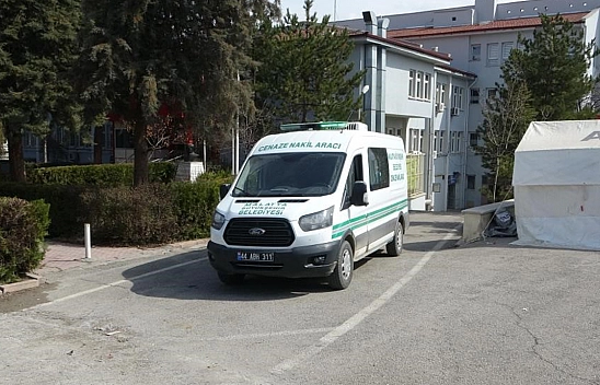 61 Yaşındaki Şahıs Sokakta Ölü Bulundu