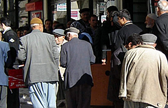 800 bin emekli yeniden taban maaş kapsamına girdi