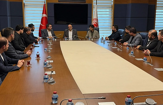 Açıkkapı TÜGVA'lı gençlerle TBMM'de bir araya geldi