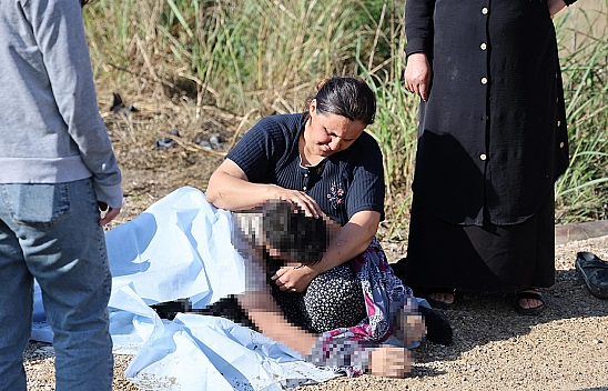 Acılı Anne Ölen Oğlunun Başını Son Kez Okşadı