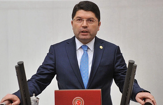 Adalet Bakanı Tunç'tan Elazığlı Şehidimizin Babasına Hakaret Eden Gazeteci Hakkında Son Dakika Açıklaması