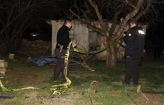 Ağaç Budamaya Gittiği Bahçede Ölü Bulundu!