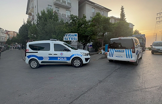 Aile Faciası: Eşini ve 2 Çocuğunu Vurdu