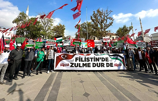 AK Parti'den Savaşa Dur Yürüyüşü