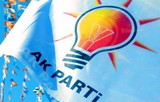 AK Parti'nin 3 il başkanı değişti