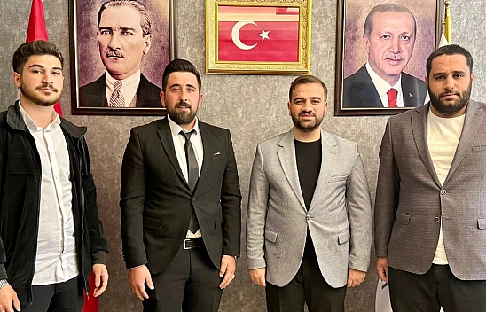 Ak Parti  Yurtbaşı Gençlik Kolları Başkanı değişti