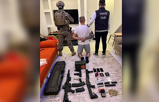 Almanya'nın aradığı şahıs İzmir'de yakalandı