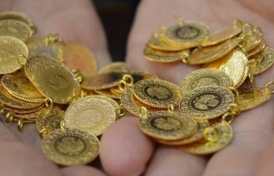 Altın Biriktirenlere Uzmanından Uyarı! Hazırlıksız Yakalanan Elindeki Paradan Olacak