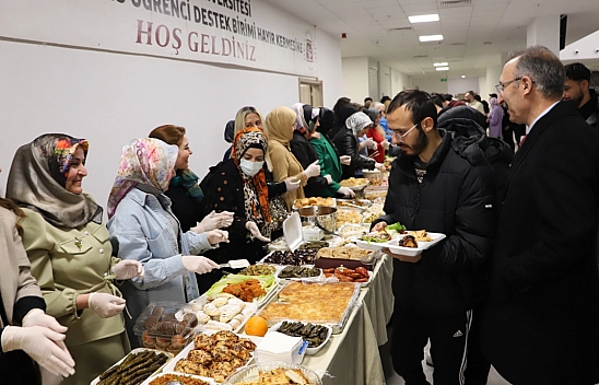 Anne Eli Değen İkramlarla Final Heyecanı