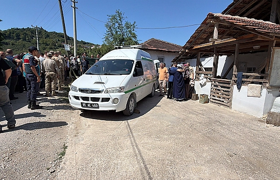 Arazi kavgası kanlı bitti: Yengesini pompalı tüfekle öldürdü