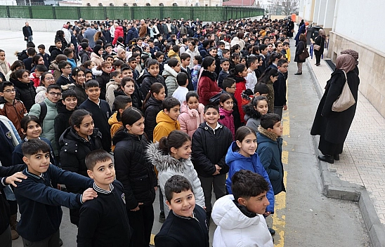 Asrın felaketinde hayatını kaybedenler Elazığ'daki okullarda anıldı