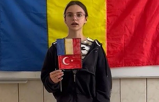 Avrupa'daki Yabancı Öğrencilerden Duygulandıran 'Cumhuriyet Marşı'