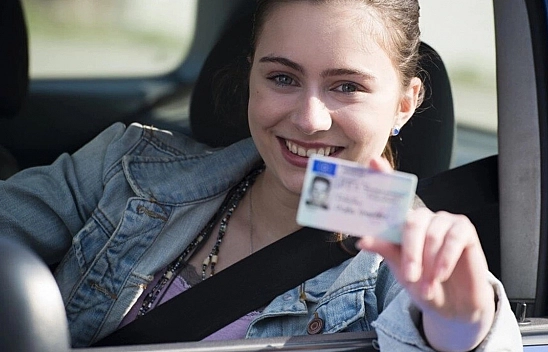 B Sınıfı Ehliyeti Olanlara Yeni Yıl Sürprizi! Artık Bu Taşıtı da Sürebilecekler!