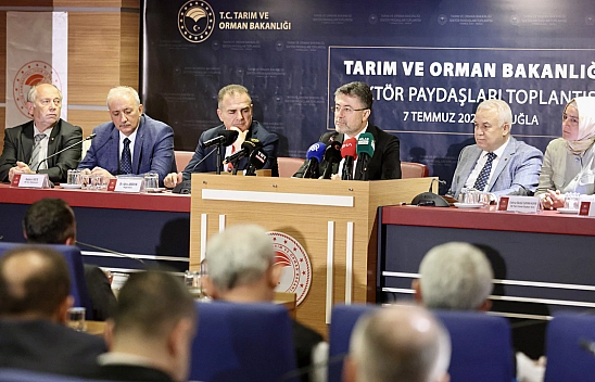 Bakan Yumaklı Muğla'da sektör temsilcileriyle bir araya geldi
