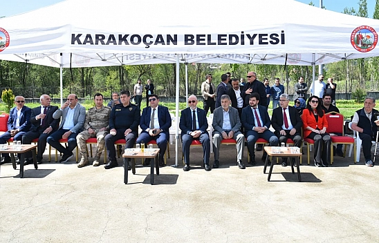 Başkan Dumandağ, Karakoçan'da çocuk şenliğine katıldı