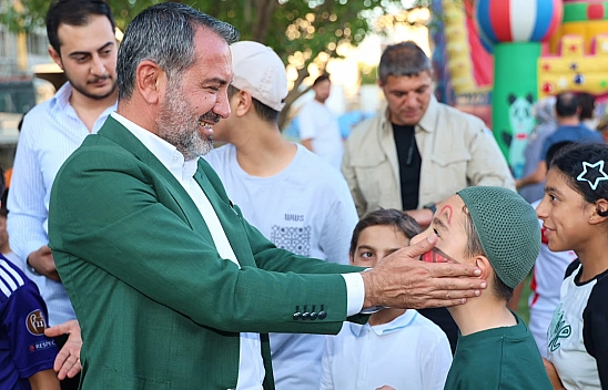 Başkan Şerifoğulları çocuklarla buluştu