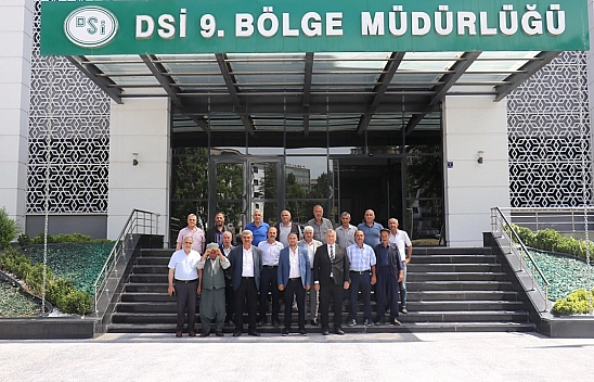 Battalgazi muhtarlarından Elazığ DSİ'ye sulama çıkarması