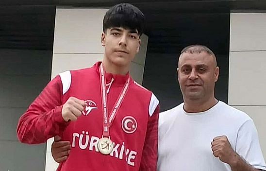 Batumi Open Şampiyonası'nda Elazığlı Direnç zirvede