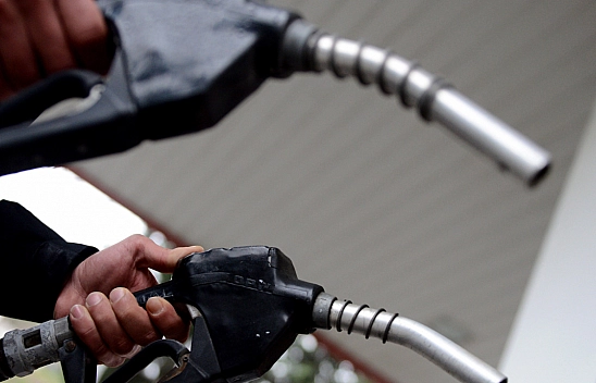 Benzin ve Motorine Dev Zam!